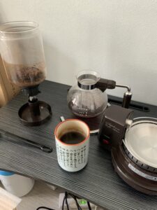 TWINBIRDサイフォン式コーヒーメーカーを淹れた状態